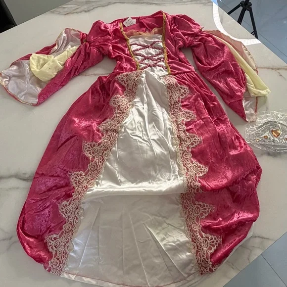 NWT Regal Queen girls costume - Picture 3 of 12